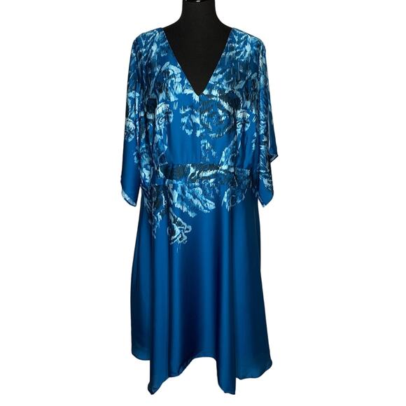 WHBM blue floral split sleeve asymmetrical hem dress NWOT size 22W - Picture 1 of 15